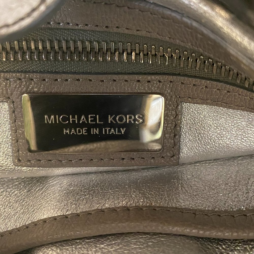 Michael Kors/Italy Metallic Python Silver Snake S… - image 4